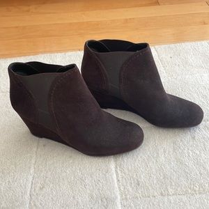 Stuart Weitzman chocolate brown ankle wedge boots